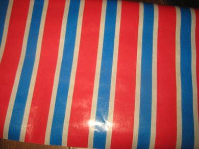 Rull julepapir fra 80 tallet flaggfarger ca 4 meter dette er rull nr 22