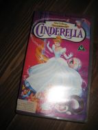 CINDERELLA71 MIN