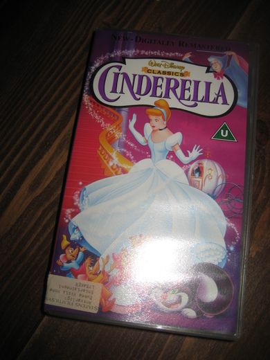 CINDERELLA71 MIN
