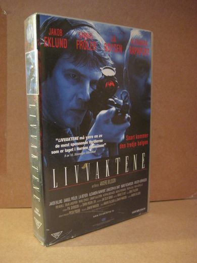 LIVVAKTENE 2001 15 ÅR 108 MIN