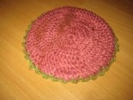 Pen hekla brikke dobbelsidig ca 17 cm i diameter Dette er pakke nr 1