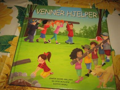 VENNER HJELPER. 2017