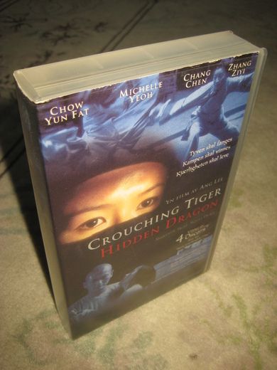 crouching tiger hidden dragon 2000 105 min 15 år