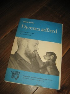 MØLLER, GEORG: DYRENES ADFERD. 1977. 