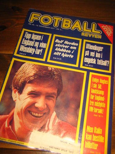 1977 nr 045 FOTBALL REVYEN