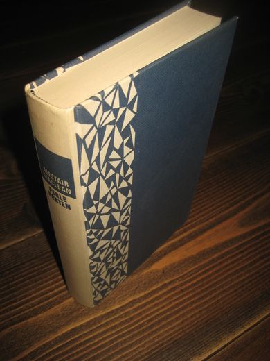 MACLEAN: Perleporten 1972