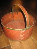 Meget pen korg med hank ca 25 cm i diameter 1800 tallet