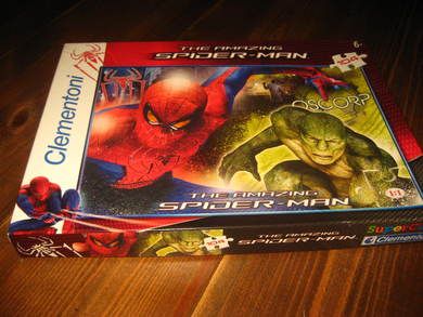 THE AMAZING SPIDER MAN. Clamentoni, 2012.