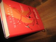 WEISBERGER, LAUREN: en hevner i Prada. 2014.