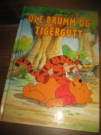 OLE BRUMM OG TIGERGUTT 1999