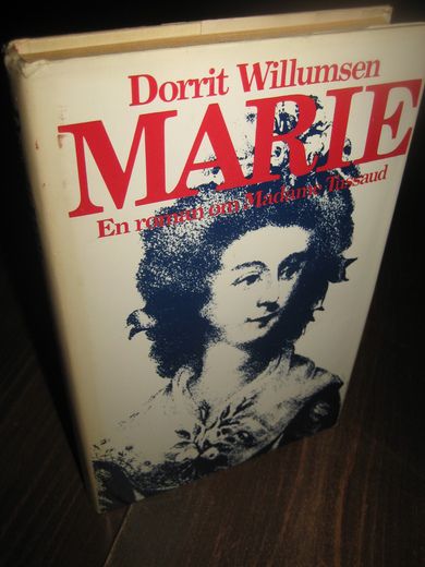 WILLUMSEN: MARIE. En roman om Madame Tussaud. 1984.