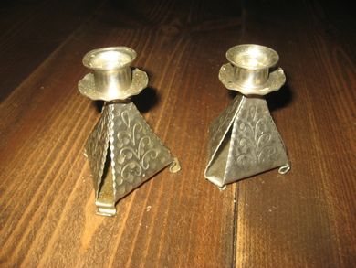 Pene lysestaker i tinn 2 stk selges under ett merka KNL tinn