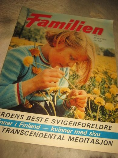 1975 nr 011 Familien