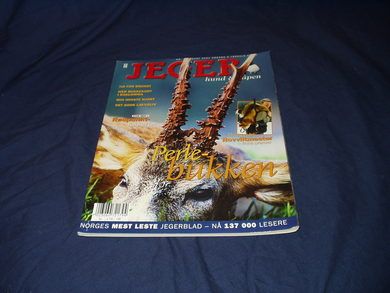 2001 nr 008 JEGER hund & våpen
