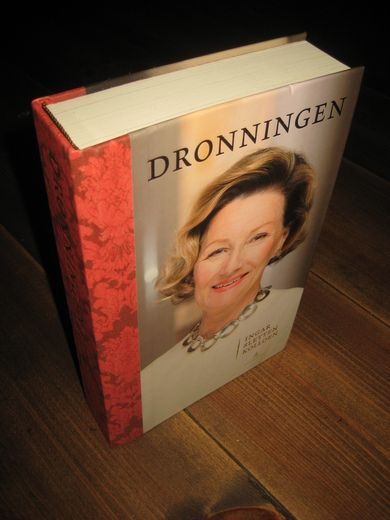 KOLLOEN INGAR SLETTEN: DRONNINGEN 2012
