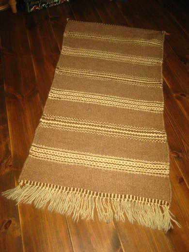 Pent vove veggteppe ca 130*67 cm stort Masse arbeid på dette