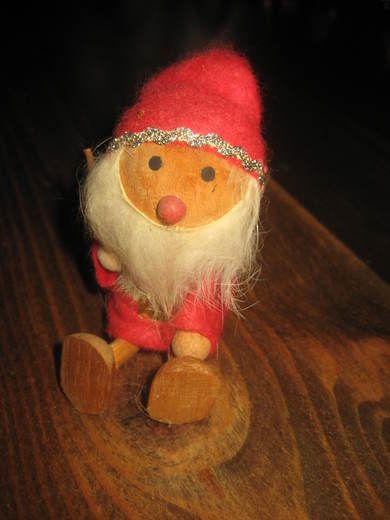 Liten nisse ca 7 cm høg 80 tallet