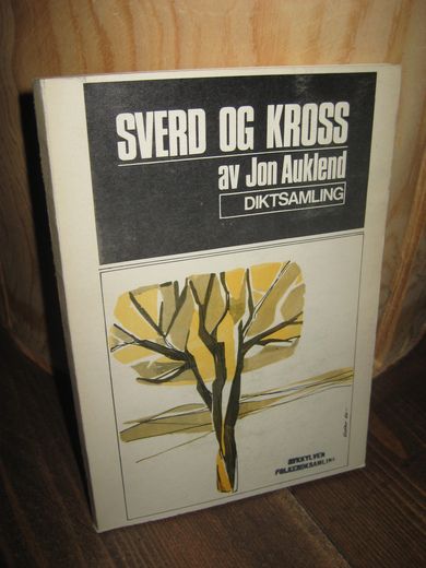 AUKLEND, JON: SVERD OG KROSS. 1966.