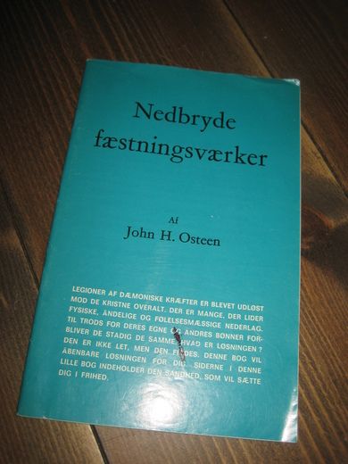 OSTEEN: NEDBRYDE FÆSTNINGSVÆRKER 1972