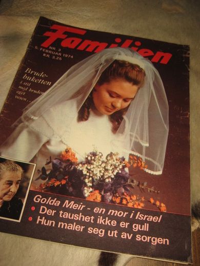 1974 nr 003 Familien