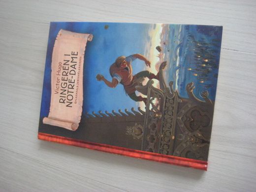 Hugo, Victor: RINGEREN I NOTRE DAME. 2004. 