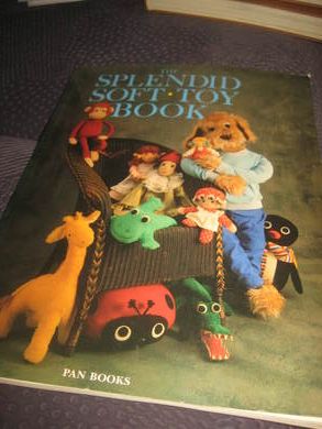 THE SPLENDID SOFT TOY BOOK 1988