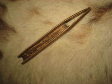 Gammelt redskap for å bøte garn tidleg 1900 Ca 16 cm langt