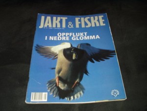 2002,nr 008, JAKT          & FISKE