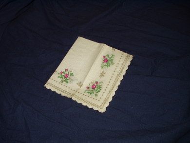 Seviett med blomstermotiv