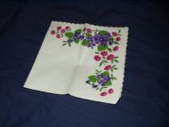 Serviett med blomstermotiv fra eldre samling