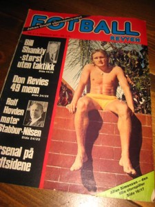 1977,nr 005, FOTBALL REVYEN