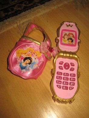 Liten engel noe for dseg? Ca 8 cm høg