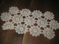 Pent heklearbeid ca 30 cm langt