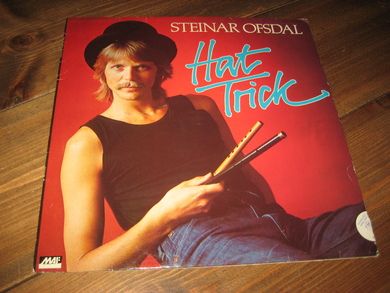 OFSDAL, STEINAR: HAT TRICK. 1982.