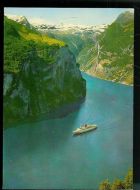 Turistbåt i Geirangerfjorden, Fra Ørnesvingen mot Prekestolen og De syv Søstre.