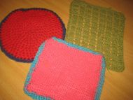 Lott med 3 hekla grytekluter Dette er pakke nr 7