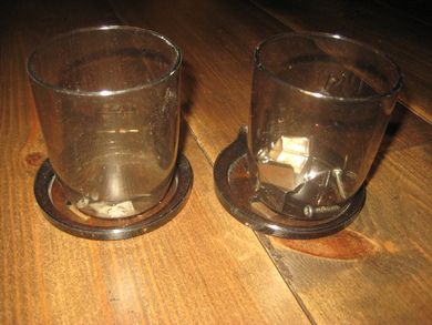 Tannkostglass med holder for vegg 2 stk 60 tallet