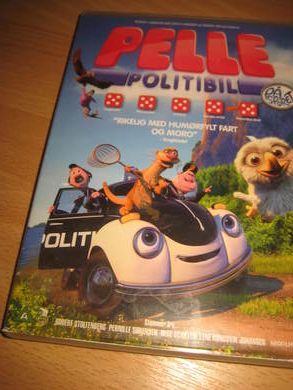 PELLE POLITIBIL.
