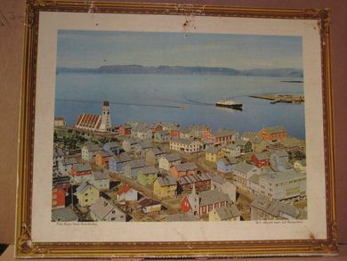 Ved Hammerfest M/S HARALD JARL Nr 6 i denne serien Foto: Knut Aune Kunstforlag