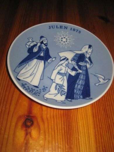 1975 JULEPLATTE fra Porsgrunn Jesus på vei til tempelet