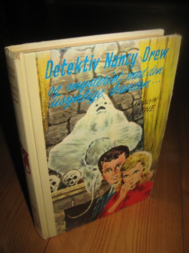 Keene: Detektiv Nancy Drew og mysteriet med den usynlge banden.