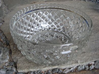 Pen glass skål BOHEMIA GLASS ca 20 cm i diameter Krystall?