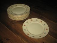 Meget pene middagstallerkener 12 stk selges under ett Ca 23 cm i diameter