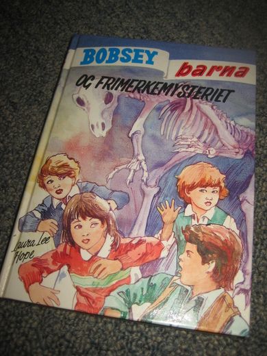 Hope: BOBSEY barna OG FRIMERKEMYSTERIET Bok nr 76 1983