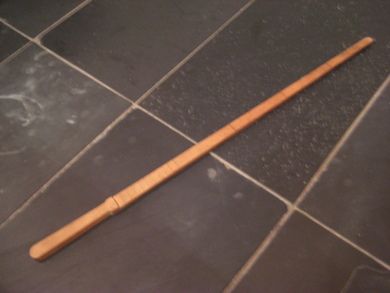 Peikestokk fra skulestova i gamle dager