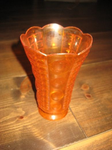 Plastvase fra 60 tallet ca 14 cm høg