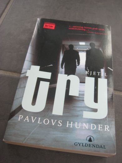 try KJETIL: PAVLOS HUNDER 2003