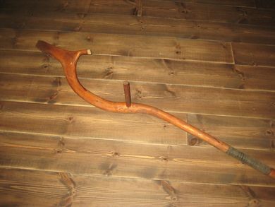 Nyere langorv uten blad dette kan settes på i ettertid ca 170 cm lang laga av et trestykke