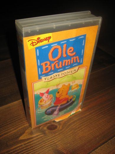 OLE BRUMM. Flaskeposten. 1992, 44 min. 
