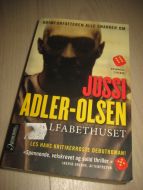 ADLER OLSEN: ALFABETHUSET. 2015.